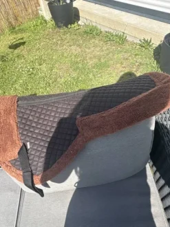 Amortisseur noir et marron taille full