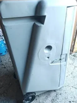 Armoire sellerie/van ou écurie