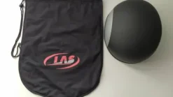 Bombe LAS Cross taille 55 + Housse + Casaque noire