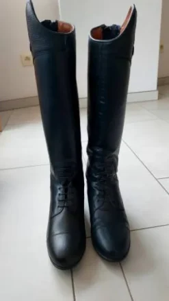 Bottes d'équitation noirs
