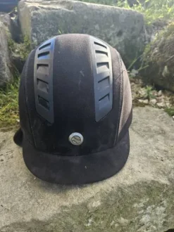 Casque back on track