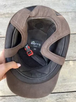 casque équitation marron