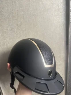Casque équithème 58-60 quasi neuf