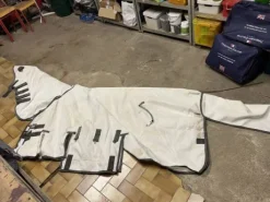 Couverture anti mouche