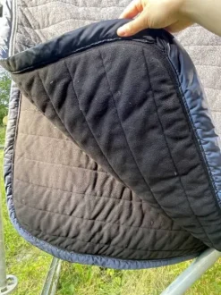 Couverture de présentation en laine