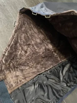 Couverture imperméable Kentucky 150g taille 125