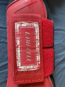 Ensemble guêtres et protèges-boulets rouges