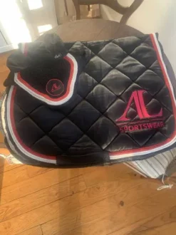 Ensemble tapis + bonnet Alexandra Ledermann