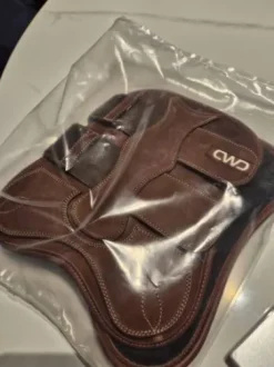 GUETRES / PROTEGE TENDONS CWD NEUF