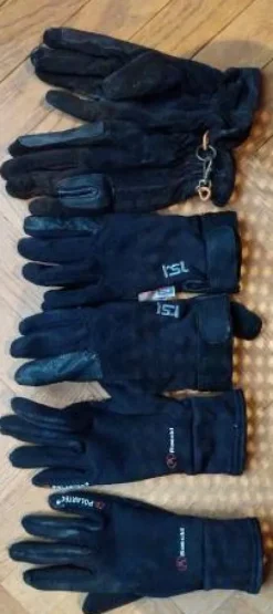 LOT DE  3 PAIRES  DE GANTS EQUITATION