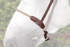 Muserolle en corde blanche  de chez Dy'on