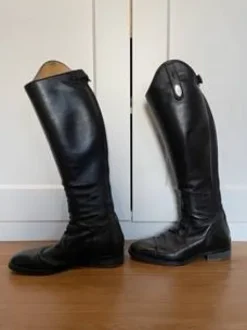 Paire de bottes noires DeNiro