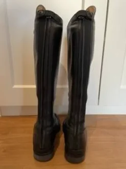 Paire de bottes noires DeNiro