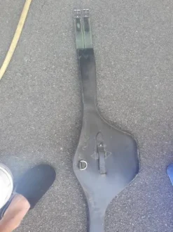 sangle bavette noire 135