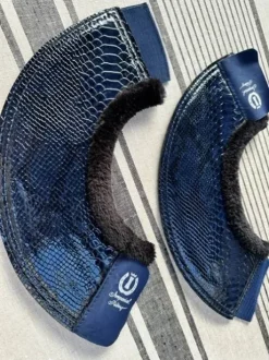 SUPERBES CLOCHES BLEU MARINE