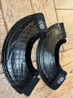 SUPERBES CLOCHES IMITATION CROCO NOIR