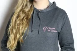 Sweat à capuche Un Coeur de Cavalière Gris Adulte / Enfant