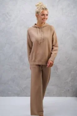 Sweat Pretty Harcour