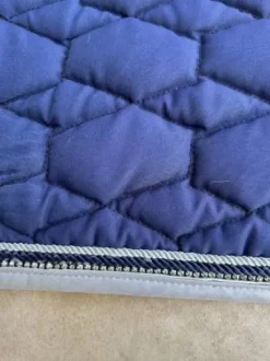 Tapis de selle dressage