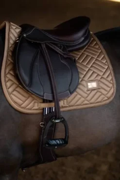 Tapis de selle Modern Champagne - Equestrian Stockholm - Matelassage moderne