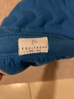 Tapis equitheme bleu roi