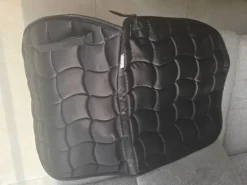 Tapis équithème noir