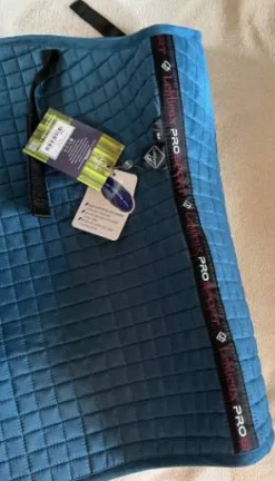 Tapis Suede GP Square LeMieux taille L Neuf